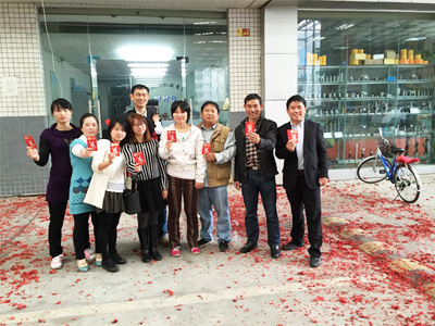 六欣卡盤世界年初合影