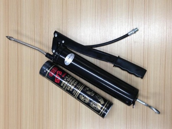 液壓卡盤加注什么油保養(yǎng)，（液壓卡盤加什么油好）